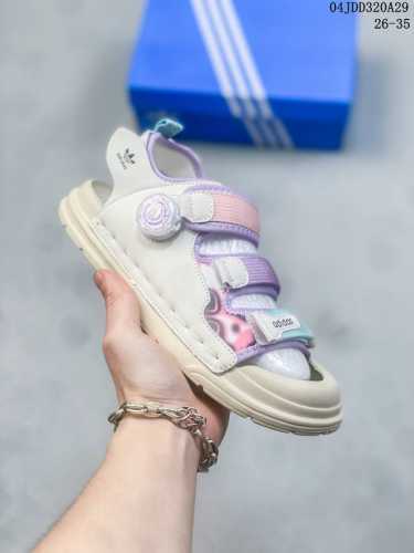 Adidas Rotating Buckle Toe-Covered Sandals Adidas Trefoil Toe-Covered Side-Stitc