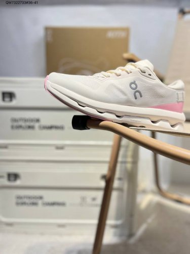On Angpao's New Comprehensive Physical Training Sports Shoe Cloud X Is Comfortab