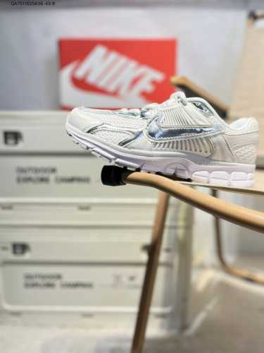 nk Zoom Vomero 5 Desert Gray Retro Lightweight Casual Running Shoes Are Made
