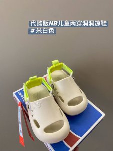 Special Price, Original Image! Nb Two-Way Sandals, Perfect For Kindergarten! Mom