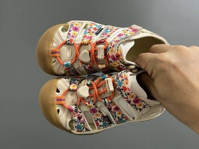 Overseas Edition Keen Kohn Stream-Crossing Two-Way Children's Sandals Size: 26-3