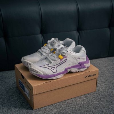 Core Private Mizuno Wave Lightning Z8 Comfortable, Non-Slip And Wear-Resistant L