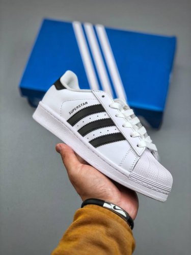 Adidas Originals Trefoil Superstar Shell Toe Sneakers White And Black Size: 36 3