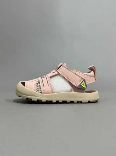 Premium Edition Adidas Children's Closed-Toe Sandals Size: 23 32 Premium Synthet