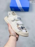 Adidas Rotating Buckle Toe-Covered Sandals Adidas Three-Leaf Clover Toe-Covered