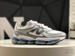 New Balance Nb U 0Aa Sports Running Shoes.This Reimagined Classic Shoe Incorpora