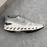 Local Core Private On On Cloudsurfer Trail Low-Top Comfortable Mesh Cushioning A