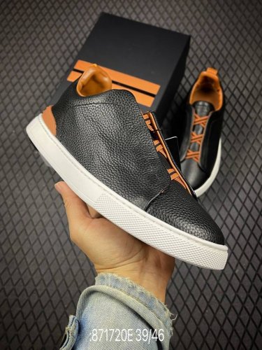 E Zegna Tiziano Low-Top Sneakers This Tiziano Low-Top Sneaker Is Made Of Tumbled