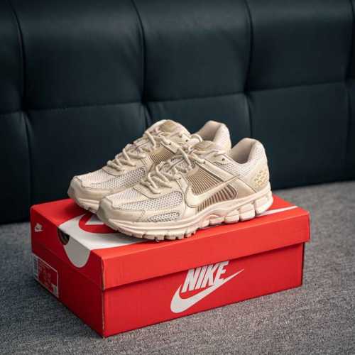 Core Private Nike Zoom Vomero 5 Sp Vomero 5Th Generation Series Classic Retro Ca