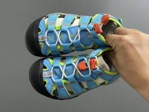 Overseas Edition Keen Stream-Crossing Children's Sandals With Magic Tape At The