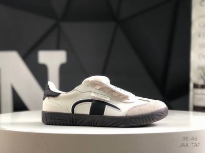 Champion Essentials Champ T-Trainer Basic Training Series, German-Style Football