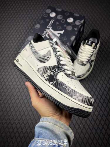 b Nike Air Force 1 07 Air Force One Low-Top Versatile Casual Sports Shoes. Th