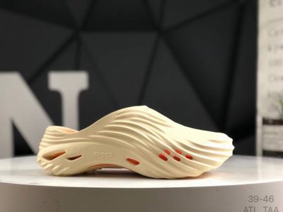 Crocs Half-Slipper Classic Celebrity Style Produced By A Big Factory, Developed