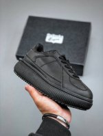 Onitsuka Tiger Delecity Thick-Soled Sports Shoes, Durable, Low-Top Casual Shoes.
