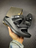 B Outdoor Light Traveler Footwear, Famous Outdoor Brand - The North Face Trekkin