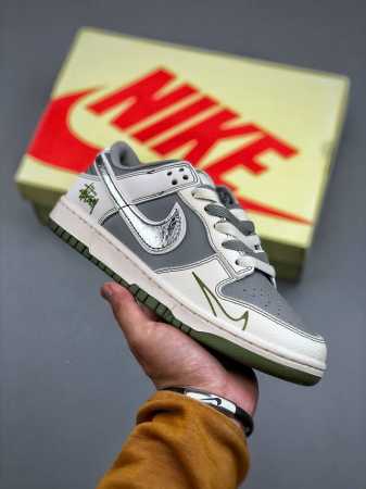 Nike Sb Dunk Low X The North Face Stussy Collaboration White, Gray, Green, And S - Click Image to Close