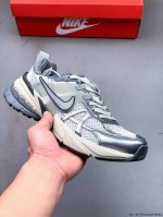 Nike V2K Run New All-Match Casual Running Shoes Retro Style Mesh Breathable And