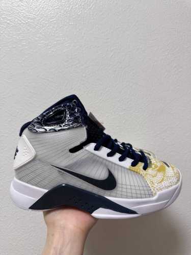 Nike Zoom Kobe High-Top Retro Basketball Shoes. The Company's First Release Brin