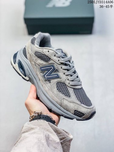 Company-Level New Balance 2010 Series New Balance Retro Dad-Style Mesh Running C