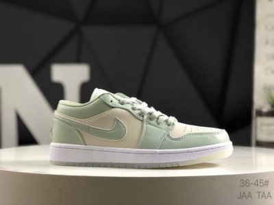 Authentic Label With Half Size Nike Jordan Air Jordan 1 Low Aj1 Low-Top Series B