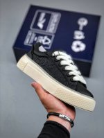 dior B33 Sneakers Reinterpret The Classic Tennis Shoe. The Stylish Silhouette