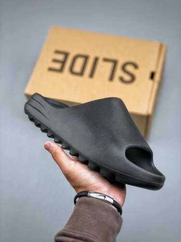 Pure Original X Version Yeezy Slide Black Hq6448 Coconut Flip-Flops Made From Th