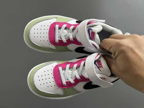 Nk Little Air Force One Workwear Low-Top Velcro Children's Skate Shoes In White