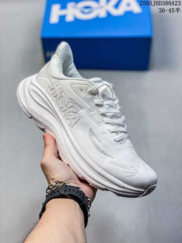 Company-Level Xiaohongshu Recommends Hoka W Bondi 9 In A New Color Scheme. This