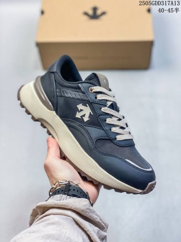 Descente Dualis Urban Commuting Dsr Fashionable And Comfortable, Durable, Low-To
