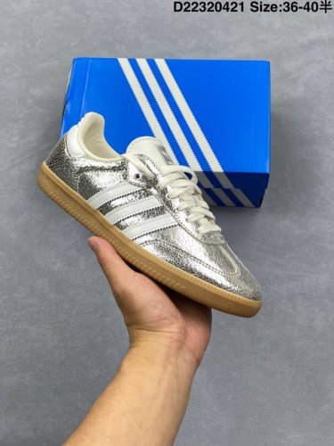 Ad Original Samba Og Retro Classic Lightweight Sneaker This Samba Showcases Qual
