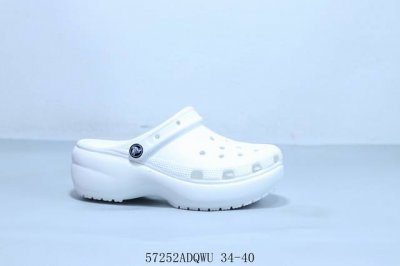 Crocs Classic Clog Crocs Full Range Of Casual Beach Hole Slippers Sandals 57252A