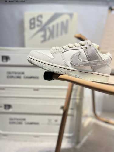 Nike Dunk Low Sb Series Classic Casual Sneakers With A Thickened Tongue For Enha