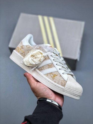 Adidas Originals Superstar X Louis Vuitton Platinum Uses A New Top-Layer Stitchi