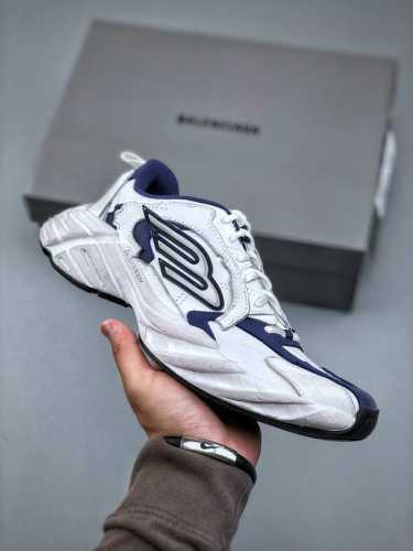Xa Version Balenciaga 16Th Generation Monday Its Avant-Garde Design, Exaggerated