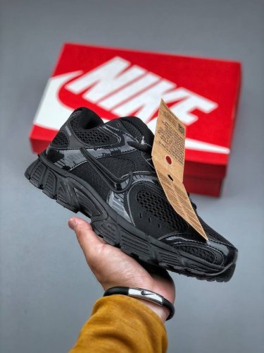 Nike V5 Rnr Comfortable And Versatile Non-Slip And Wear-Resistant Low-Top Runnin