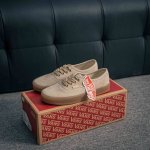 Core Private New Shipment Vans Premium Authentic Suede Retro Translucent Edging
