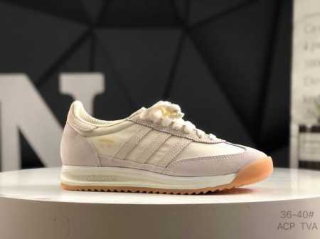Adidas Sl 72 Rs The New Reset Version Uses Nylon Material To Present This Retro - Click Image to Close