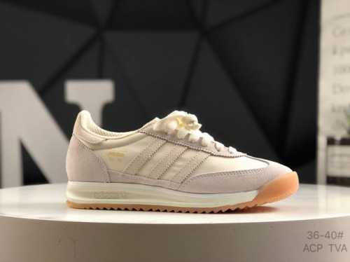 Adidas Sl 72 Rs The New Reset Version Uses Nylon Material To Present This Retro