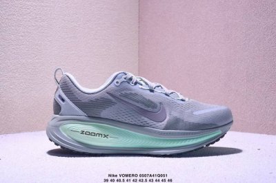 Nike Vomero 18X Lightweight Running Shoes. Company-Level Top-Tier Version. Nike