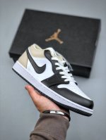 Air Jordan 1 Retro Low White Black Gray Low-Top Culture Leisure Sports Shoes 553