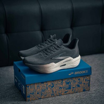 Core Private Brooks Hyperion Max Gale 2 Shock Absorption Racing Marathon Profess