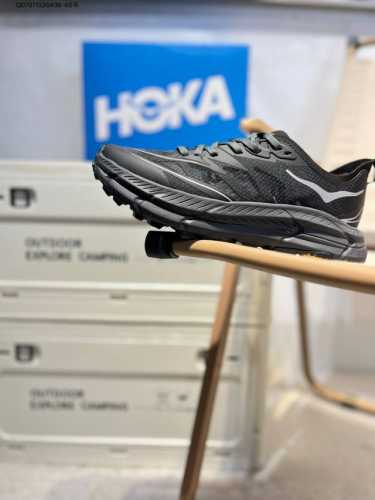 Hoka One One M Bondi 7 Functional Lightweight Cushioning Mesh Upper With Elevate