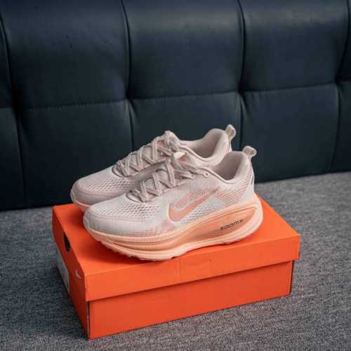 Core Private Nike Air Zoom Vomero 18 New Technology Advance Original Shoe Develo