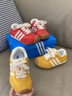 Original Picture Straight Out Who Doesn't Have A Pair Of Sneakers This Summer? N