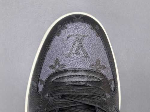 Channel Advantage Counter Version Of The Louis Vuitton Rivoli Canvas Lace-Up Rou
