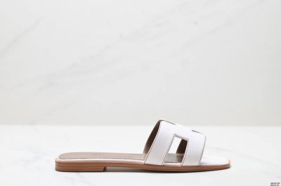 Company-Level Classic Hermes Goddess Standard Holiday Home Essential Dongguan Or