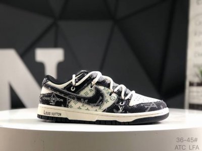 Company-Grade With Half Sizes Nike Sb Dunk Low Sup Series Lace-Up Pig's Eight Gr