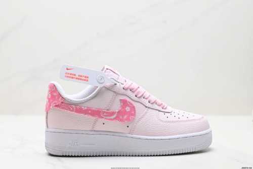 Authentic Nike Air Force 1'07 Lx Low-Top Casual Sneakers. Featuring Soft, Highly