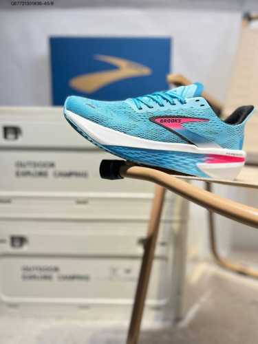 Brooks Brooks Glycerin Max Ultra-Responsive Lightweight Running Shoes. First-Loo