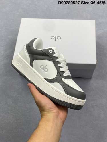 alo Recovery Mode Yoga The Same White Shoes As Yi Mengling, Jisoo, And Jisoo